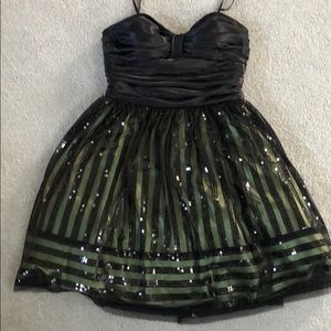 Black and green cocktail dress short